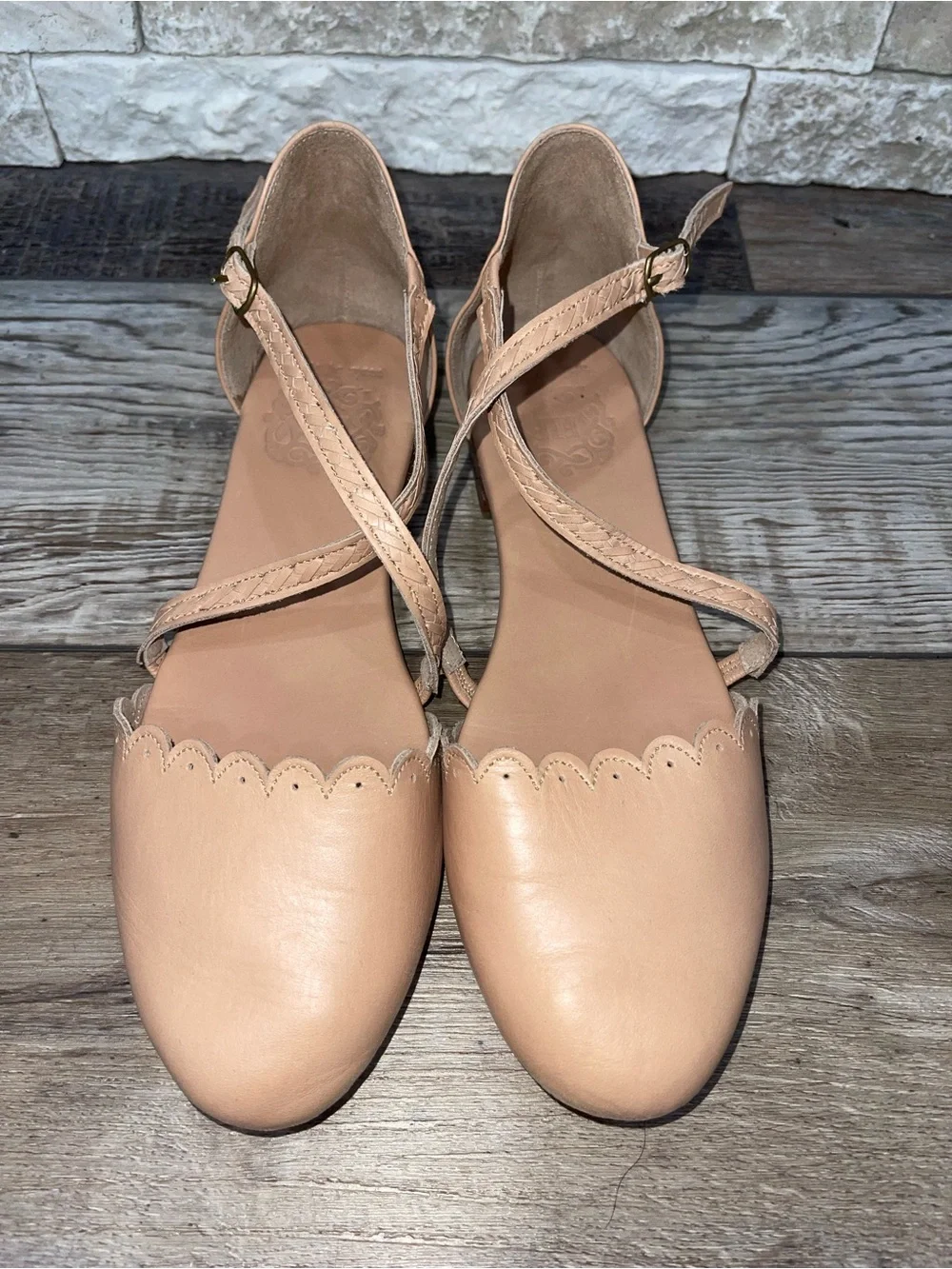 Elf Bali Myrelle Criss-Cross Leather Ballet Flats 9.5 Beige